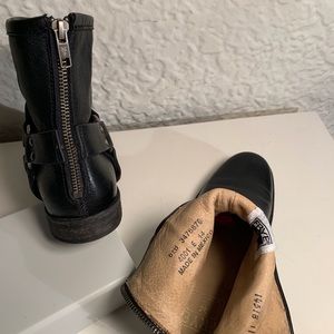 Frye
Philips Harness short boots size 6 1/2